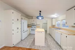 126 Juniper Dr, Burnsville, NC 28714 - Photo 25