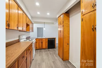 34 Parkview Drive, Brevard, NC 28712 - Photo 9