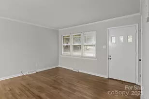 5300 Hickory Ln, Charlotte, NC 28216 - Photo 15