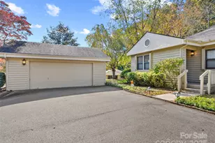 3901 Trinity Ct, Asheville, NC 28805 - Photo 3