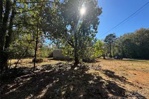 3960 Travellers Rd, Kershaw, SC 29067 - Photo 7