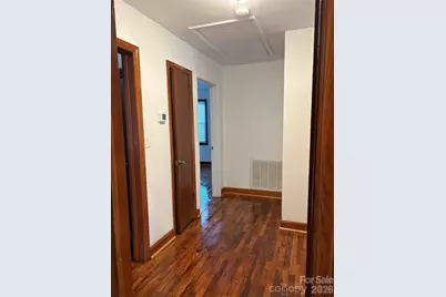 5206 Burke Drive, Charlotte, NC 28208 - Photo 5