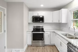 1325 Edgewater Dr, Charlotte, NC 28210 - Photo 11