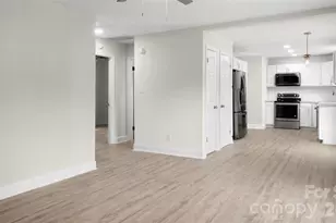 1325 Edgewater Dr, Charlotte, NC 28210 - Photo 9