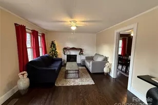 375 20th Ave NE, Hickory, NC 28601 - Photo 5