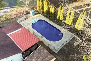 375 20th Ave NE, Hickory, NC 28601 - Photo 3