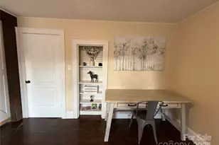 375 20th Ave NE, Hickory, NC 28601 - Photo 7