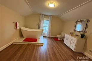 375 20th Ave NE, Hickory, NC 28601 - Photo 23