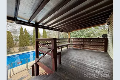 375 20th Avenue NE, Hickory, NC 28601 - Photo 35