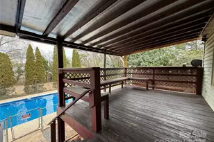 375 20th Ave NE, Hickory, NC 28601 - Photo 35