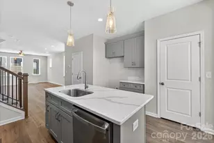1610 Spring St, Charlotte, NC 28206 - Photo 3