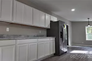 5050 Park Creek Dr, Mount Holly, NC 28120 - Photo 11