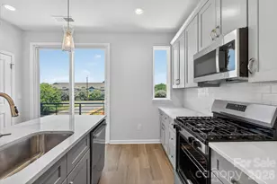 1341 Walter Taylor Wy, Charlotte, NC 28206 - Photo 3