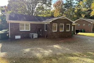 5424 Beam Lake Dr, Charlotte, NC 28216 - Photo 17