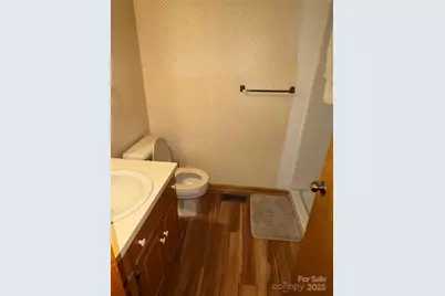 5424 Beam Lake Drive, Charlotte, NC 28216 - Photo 3