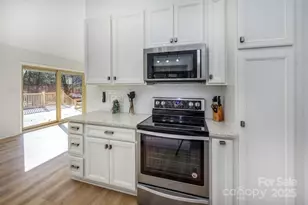 2106 Lynmore Dr, Sherrills Ford, NC 28673 - Photo 41