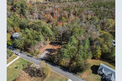 304 Winding Creek Drive, Morganton, NC 28655 - Photo 9
