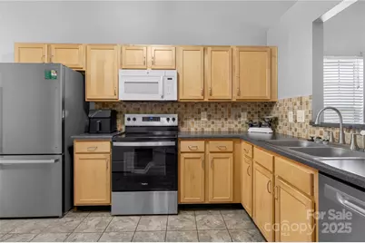 3219 Alderpoint Lane, Charlotte, NC 28262 - Photo 11