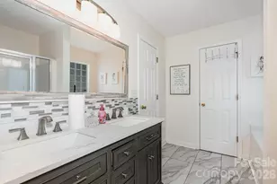 14121 Rouda Ln, Charlotte, NC 28269 - Photo 17