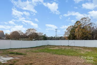 14121 Rouda Lane, Charlotte, NC 28269 - Photo 31