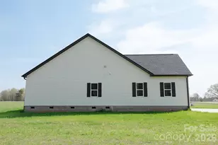 209 Beths Ct, York, SC 29745 - Photo 3