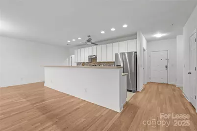 1000 E Woodlawn Road #416, Charlotte, NC 28209 - Photo 5