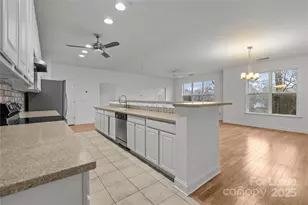 1000 E Woodlawn Rd, Charlotte, NC 28209 - Photo 13