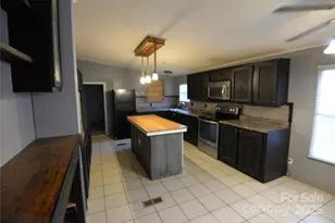 14 Vultures Nest Rd, Swannanoa, NC 28778 - Photo 9