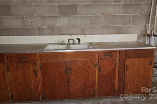 150 31st Ave NW, Hickory, NC 28601 - Photo 25