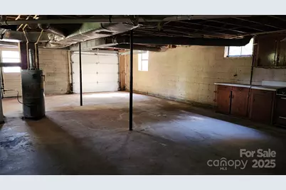 150 31st Avenue NW, Hickory, NC 28601 - Photo 23