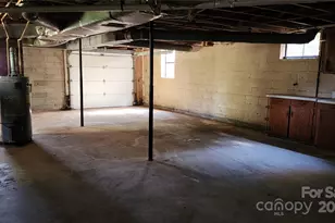 150 31st Ave NW, Hickory, NC 28601 - Photo 23