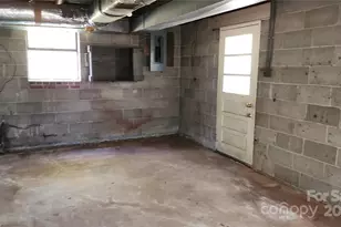 150 31st Ave NW, Hickory, NC 28601 - Photo 27