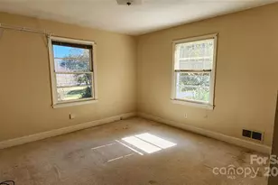 150 31st Ave NW, Hickory, NC 28601 - Photo 19