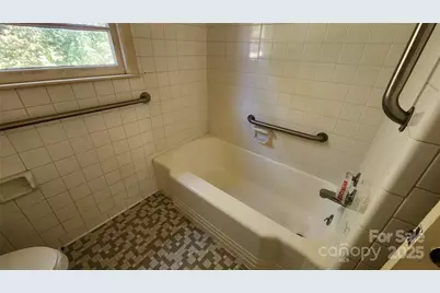 150 31st Avenue NW, Hickory, NC 28601 - Photo 17