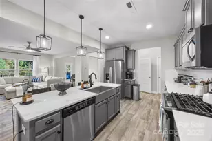 1140 Streamside Ln, York, SC 29745 - Photo 7