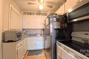 1521 Herrin Ave, Charlotte, NC 28205 - Photo 9