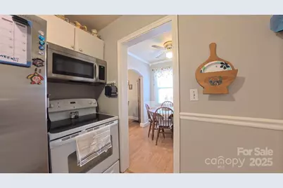 1521 Herrin Avenue, Charlotte, NC 28205 - Photo 11