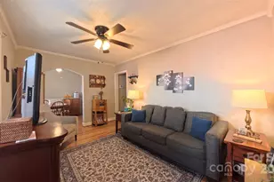 1521 Herrin Ave, Charlotte, NC 28205 - Photo 3