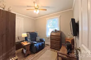 1521 Herrin Ave, Charlotte, NC 28205 - Photo 15