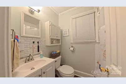 1521 Herrin Avenue, Charlotte, NC 28205 - Photo 17