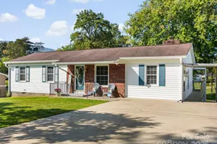 115 Scenic View Dr, Swannanoa, NC 28778 - Photo 1