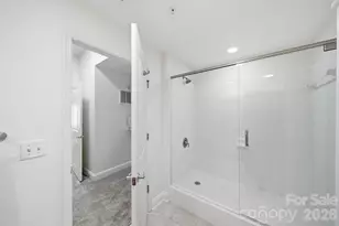 721 Governor Morrison St, Charlotte, NC 28211 - Photo 17