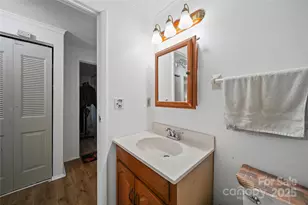 4823 Smokehollow Rd, Charlotte, NC 28227 - Photo 13