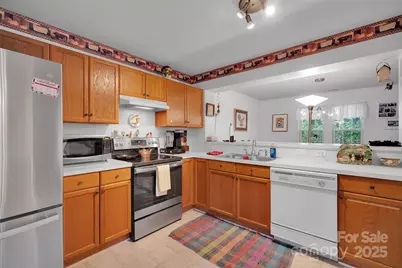 4227 Craven Hill Drive, Charlotte, NC 28216 - Photo 7