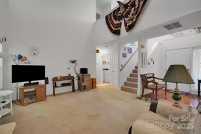 4227 Craven Hill Drive, Charlotte, NC 28216 - Photo 3