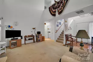 4227 Craven Hill Dr, Charlotte, NC 28216 - Photo 3