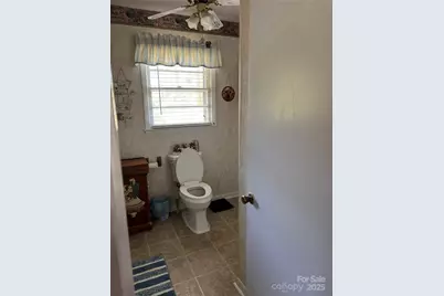 1954 Villa Drive, Newton, NC 28658 - Photo 9