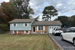 1954 Villa Dr, Newton, NC 28658 - Photo 3