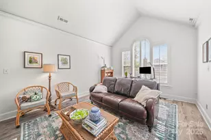 2315 Selwyn Ave, Charlotte, NC 28207 - Photo 9