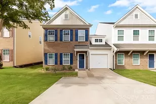 431 Battery Cir, Lake Wylie, SC 29710 - Photo 1